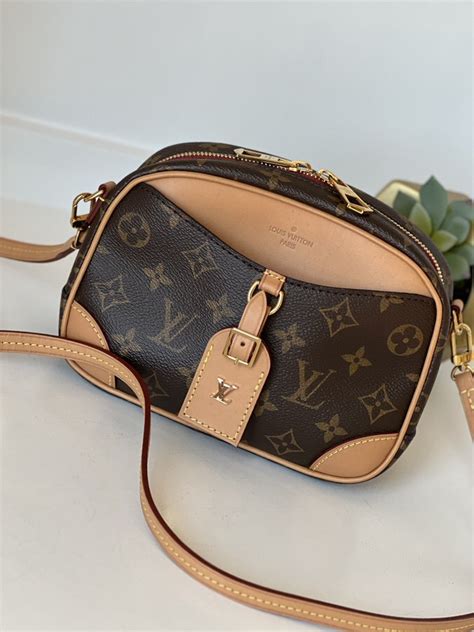 louis vuitton mini crossbody